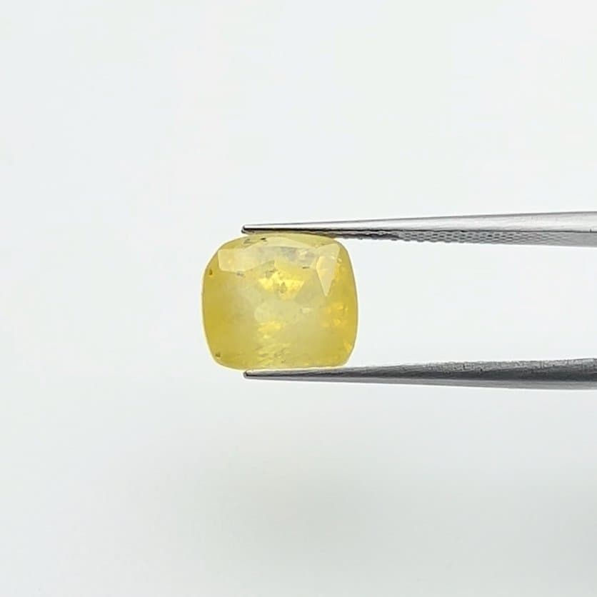 Yellow Sapphire | 6.00 Ratti