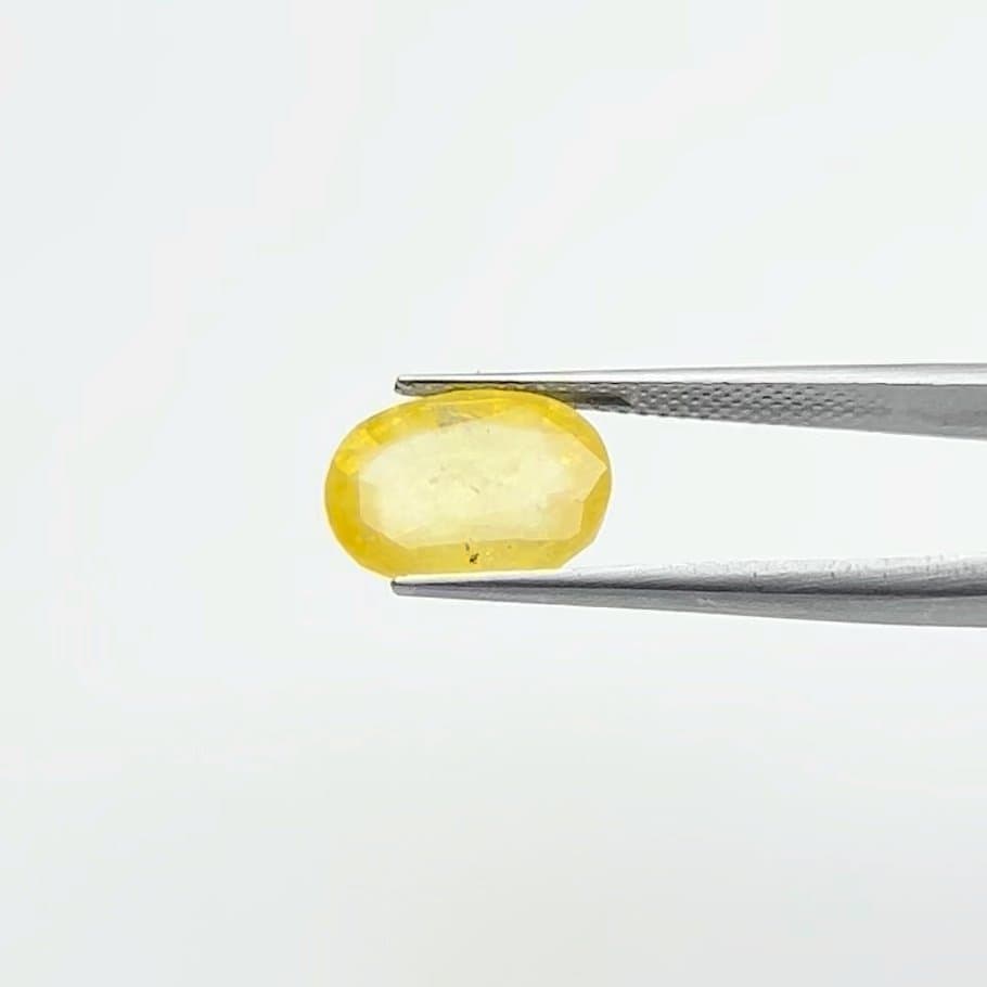 Yellow Sapphire | 6.00 Ratti