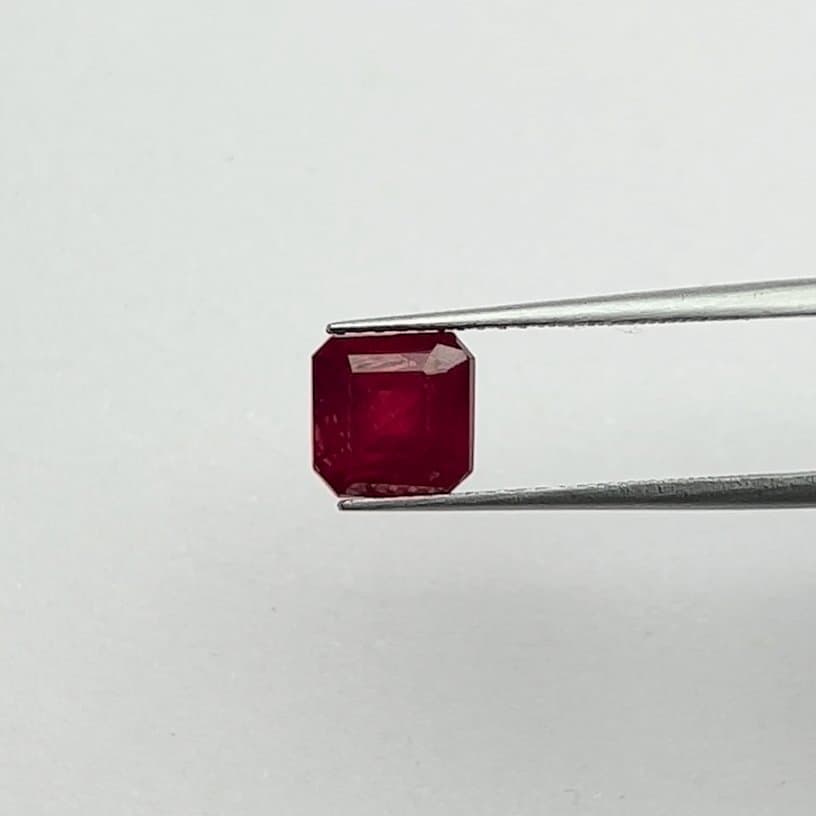 Ruby | 4.00 Ratti