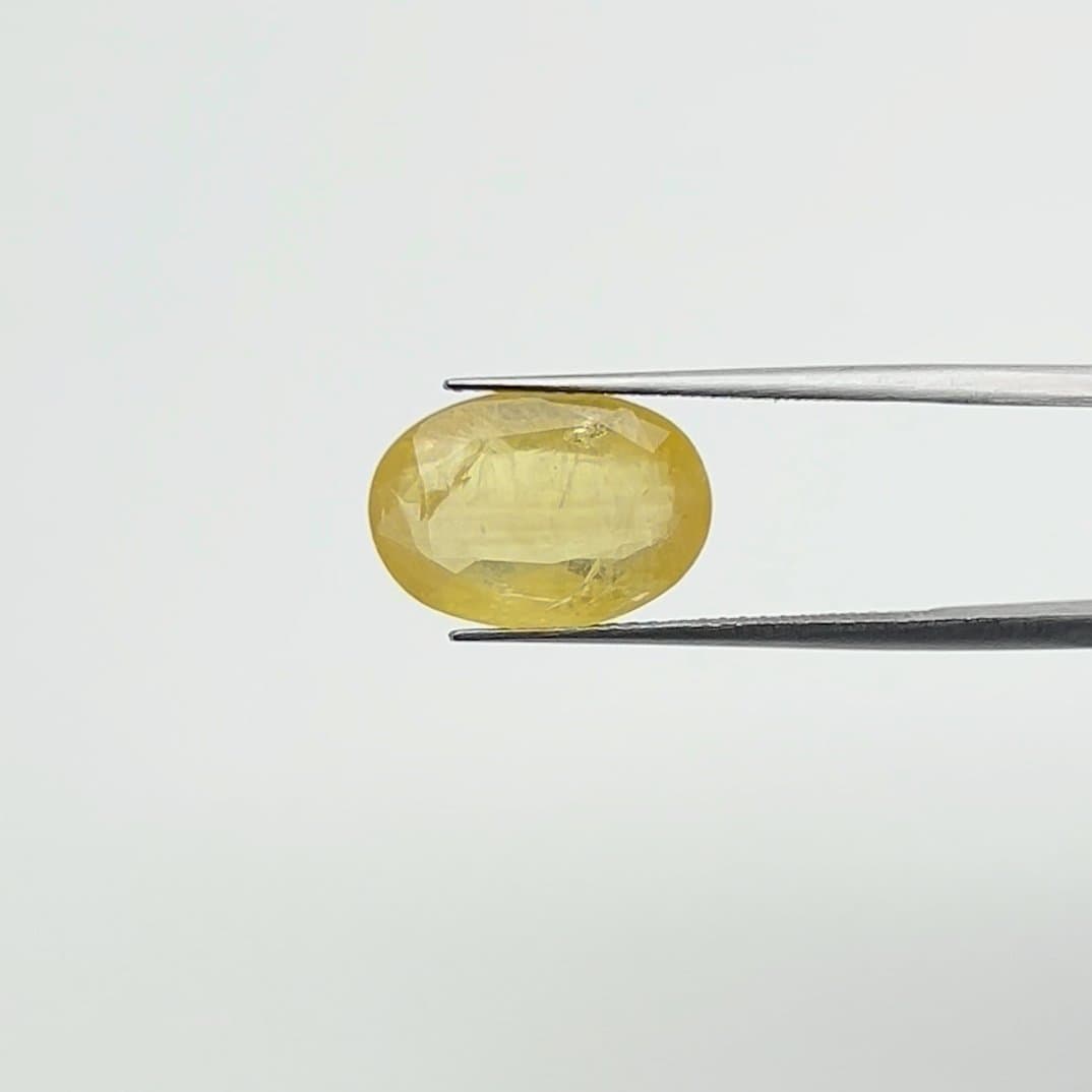 Yellow Sapphire | 7.50 Ratti