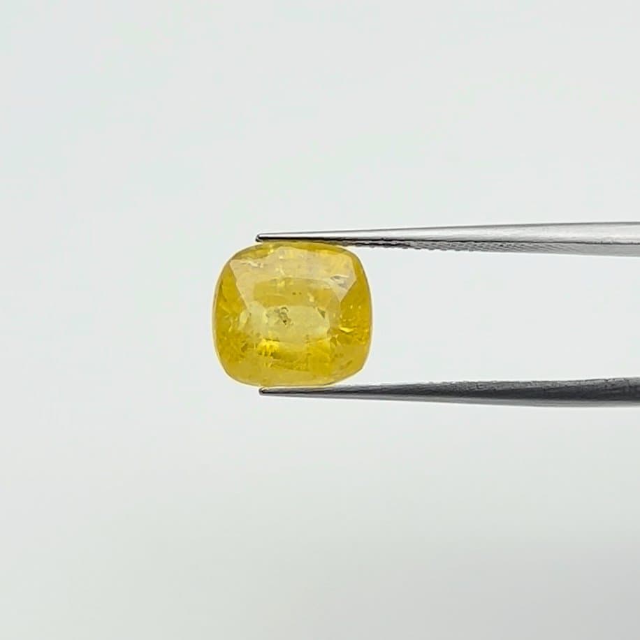 Yellow Sapphire | 6.50 Ratti