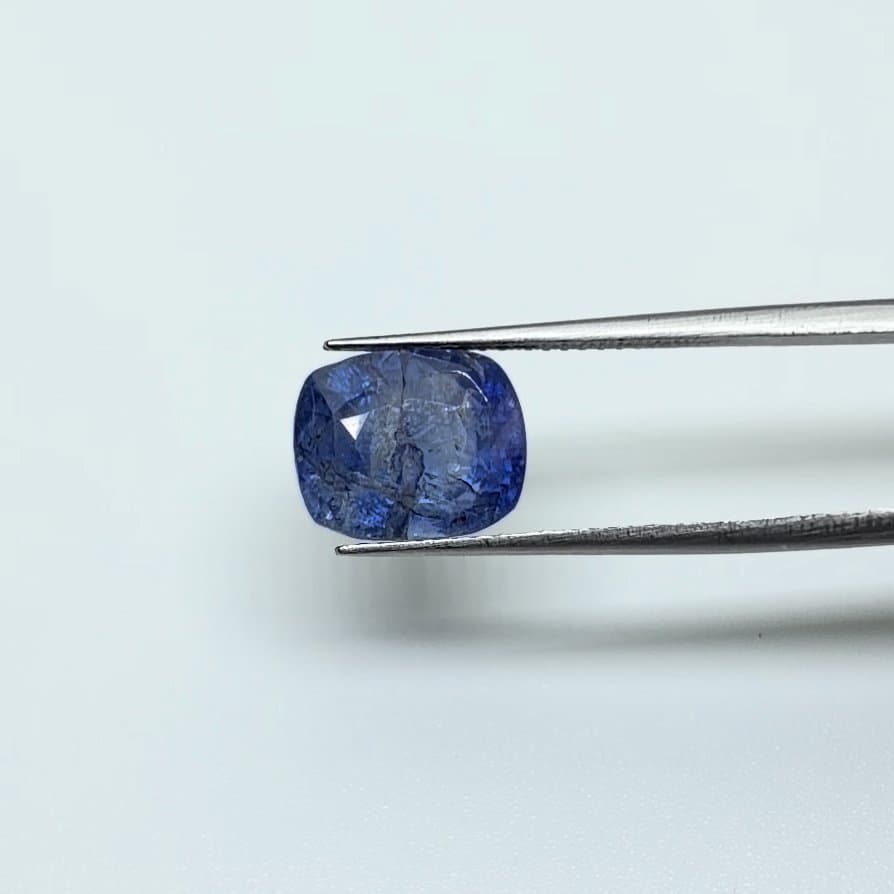 Blue Sapphire | 7.00 Ratti