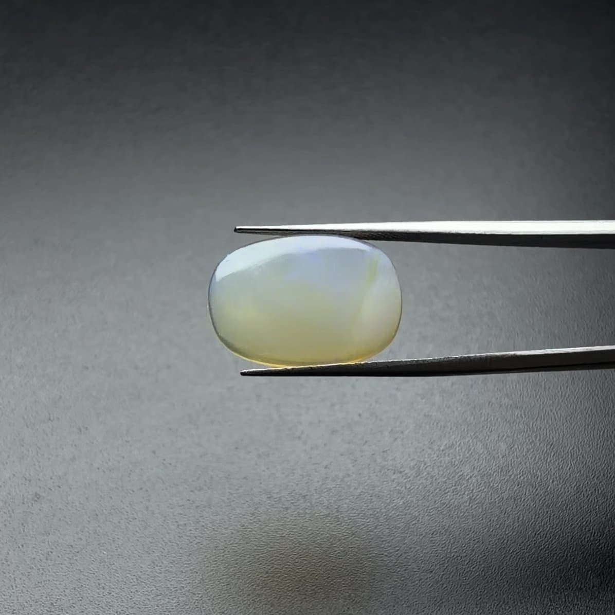 Fire opal I 7.50-Ratti