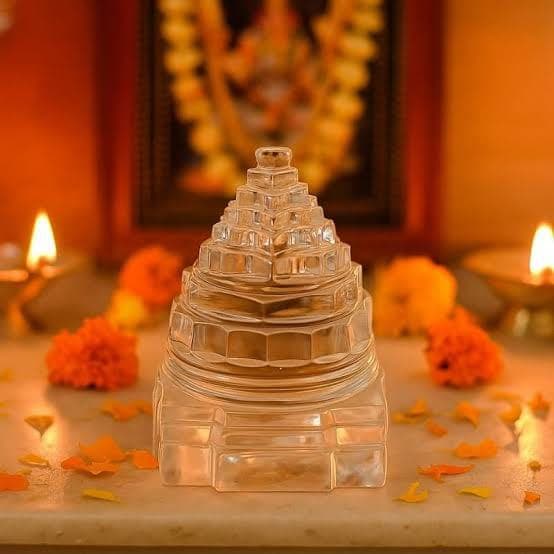 Sphatik Shree Yantra | 250 GM