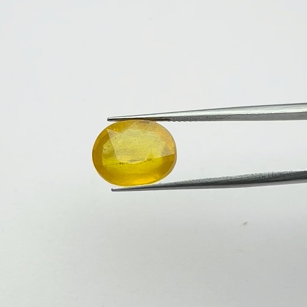 Yellow Sapphire | 9.00 Ratti