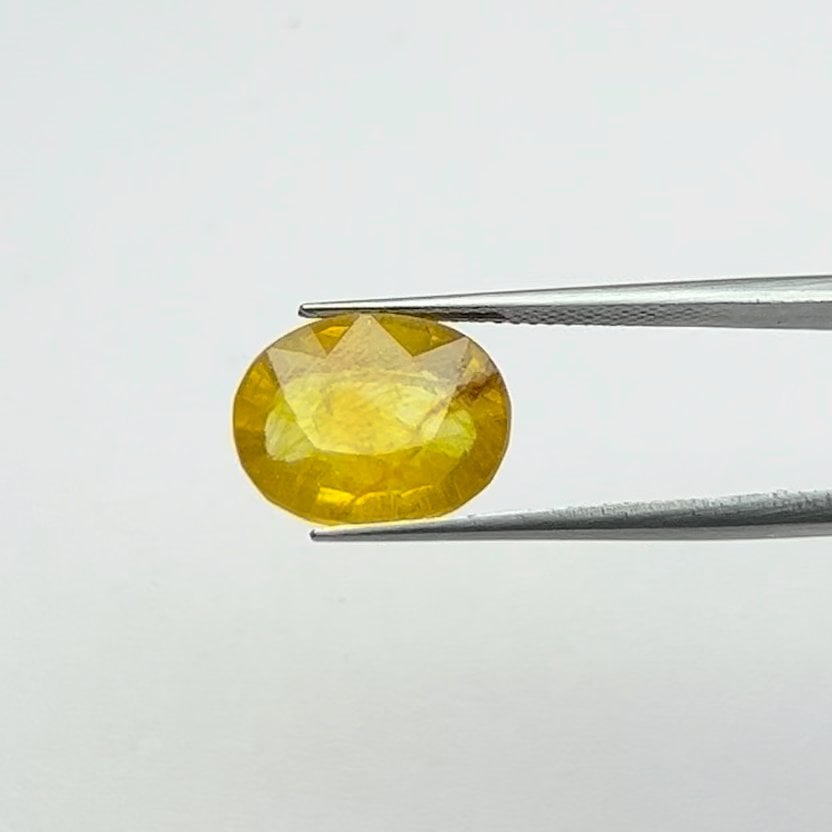 Yellow Sapphire | 7.75 Ratti